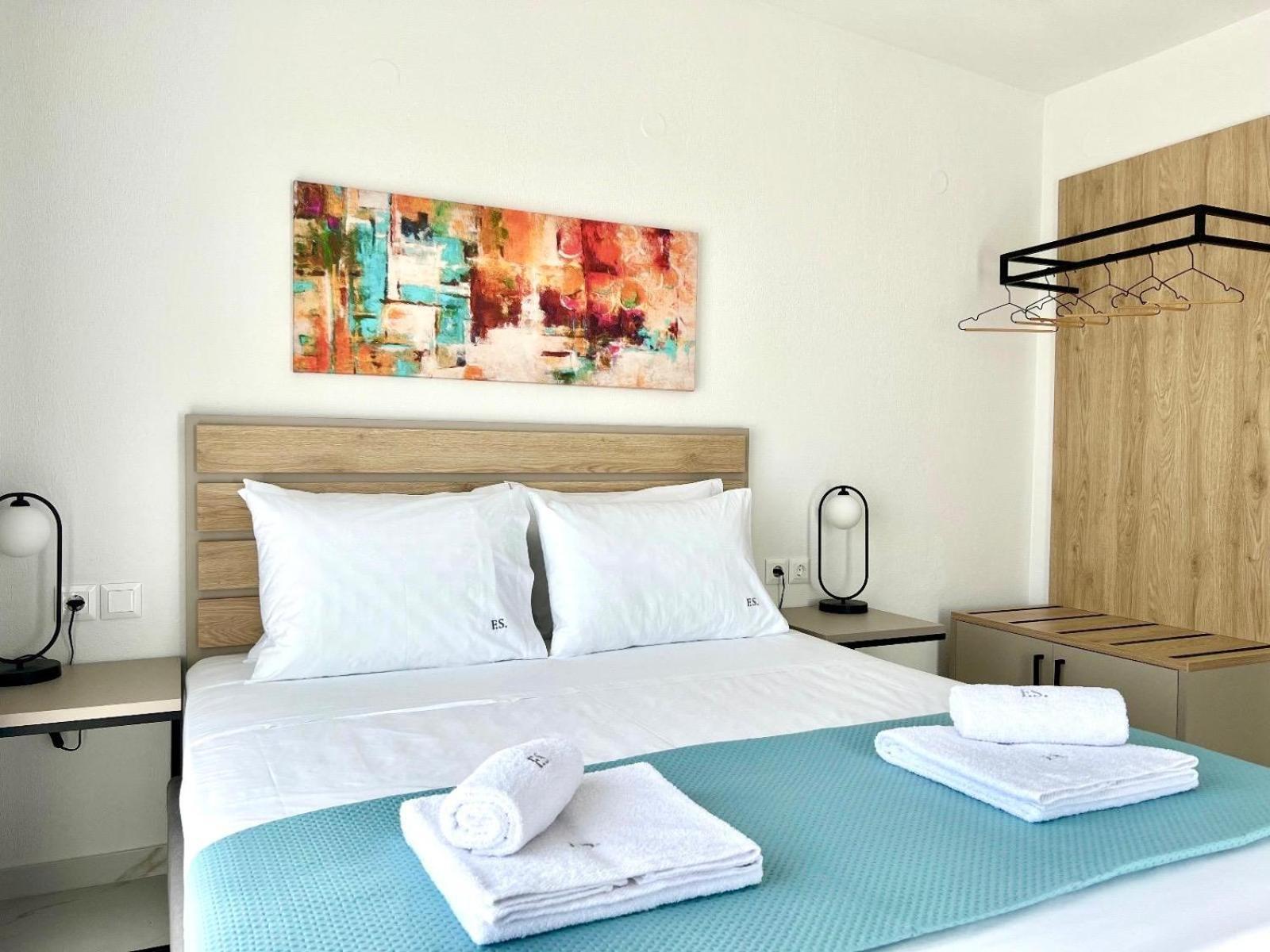 Four Shades Luxury Suites Сарти Екстериор снимка